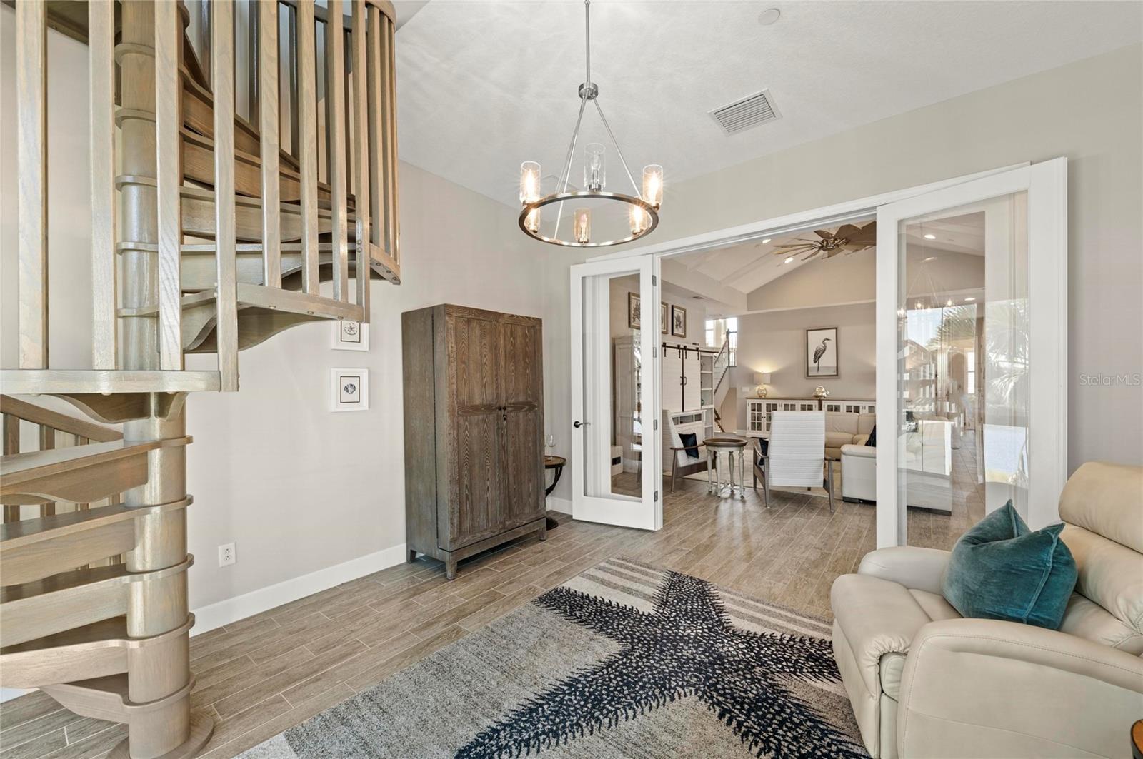 295 COMPASS POINT DR #202