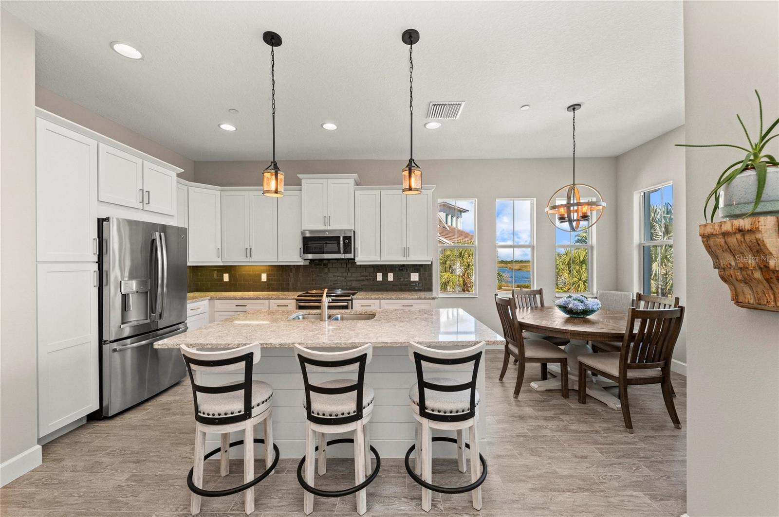 295 COMPASS POINT DR #202