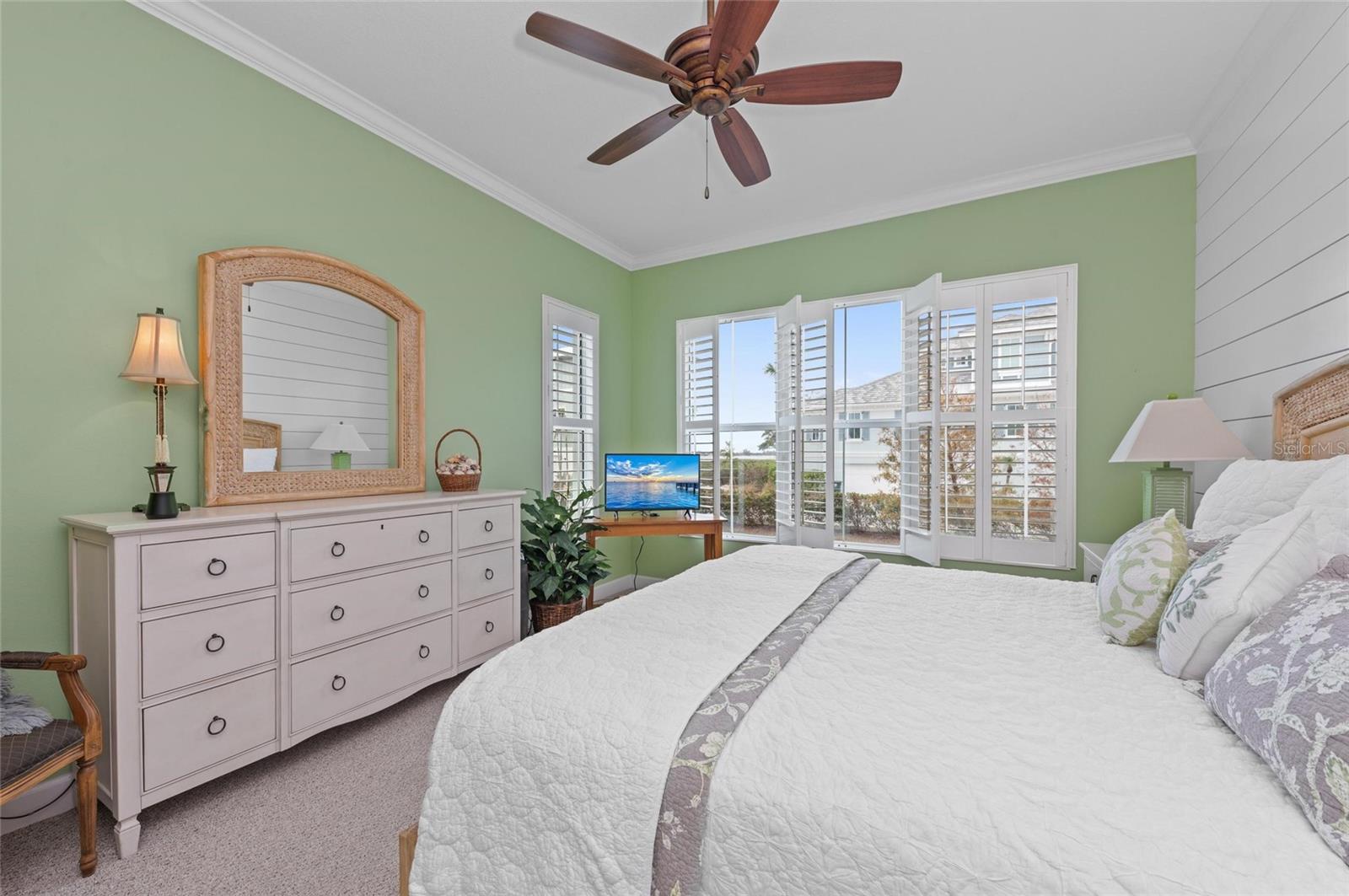 330 COMPASS POINT DR #101