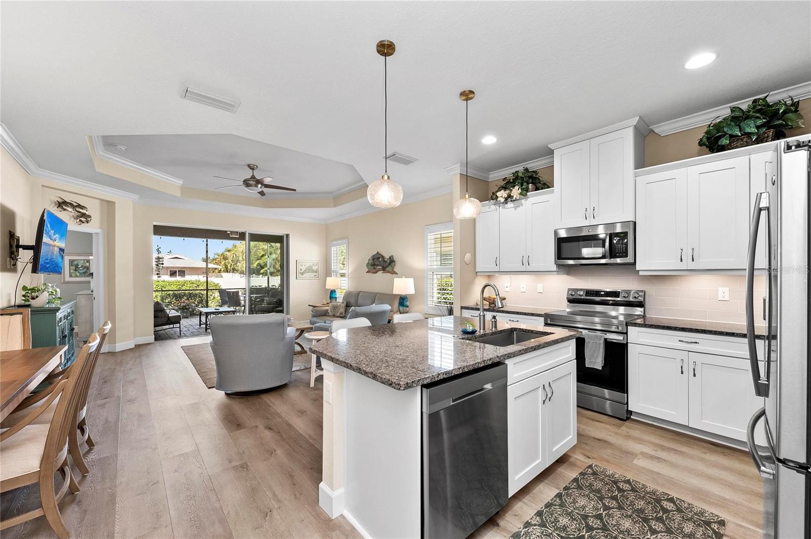 6906 PLAYA BELLA DR