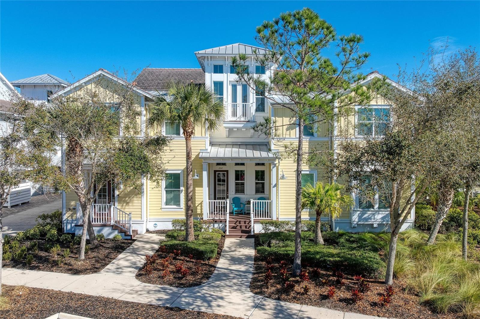 267 SAPPHIRE LAKE DR #202