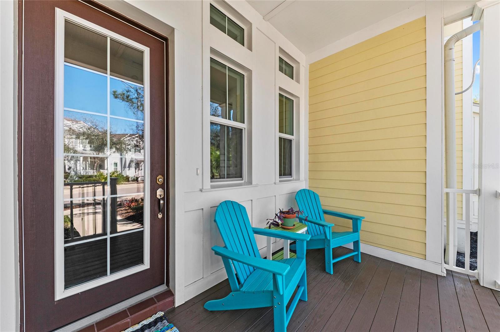 267 SAPPHIRE LAKE DR #202