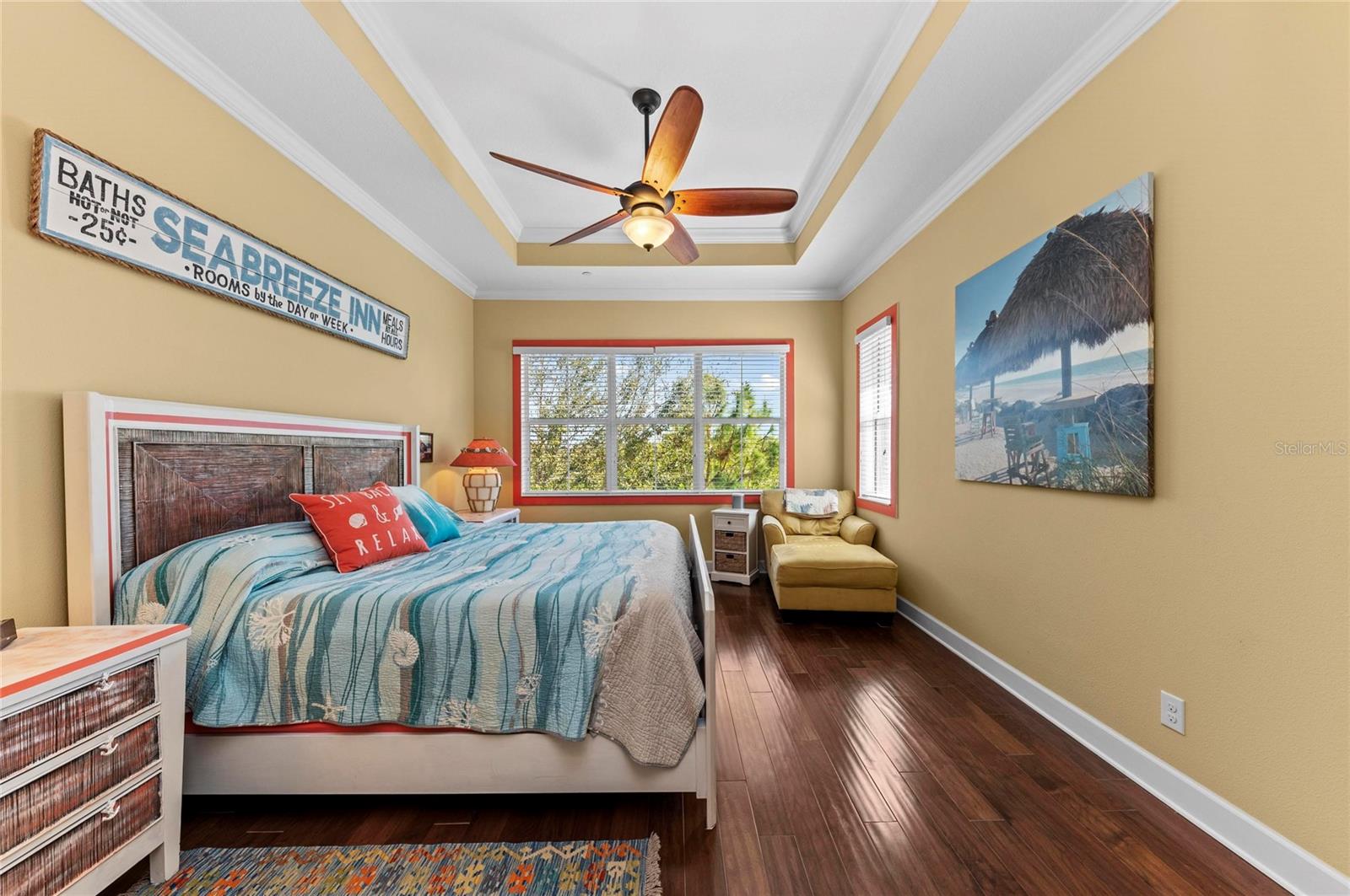 267 SAPPHIRE LAKE DR #202