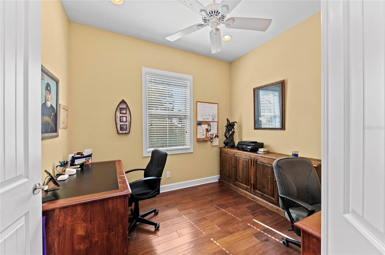 267 SAPPHIRE LAKE DR #202