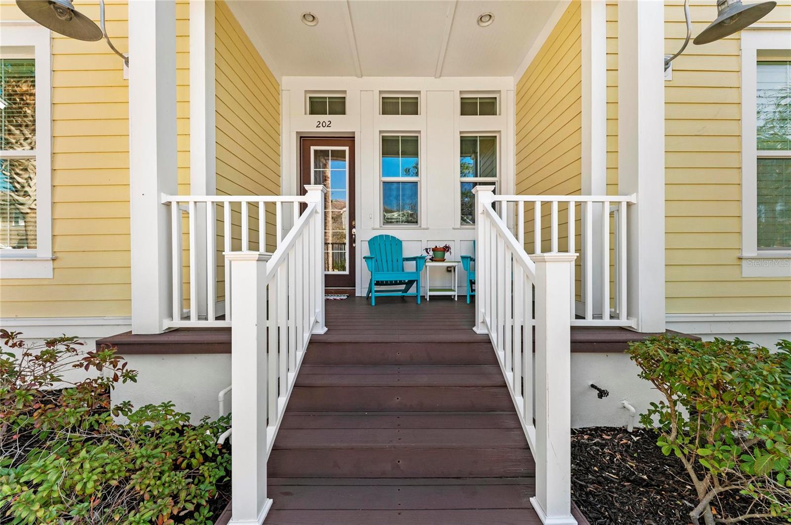 267 SAPPHIRE LAKE DR #202