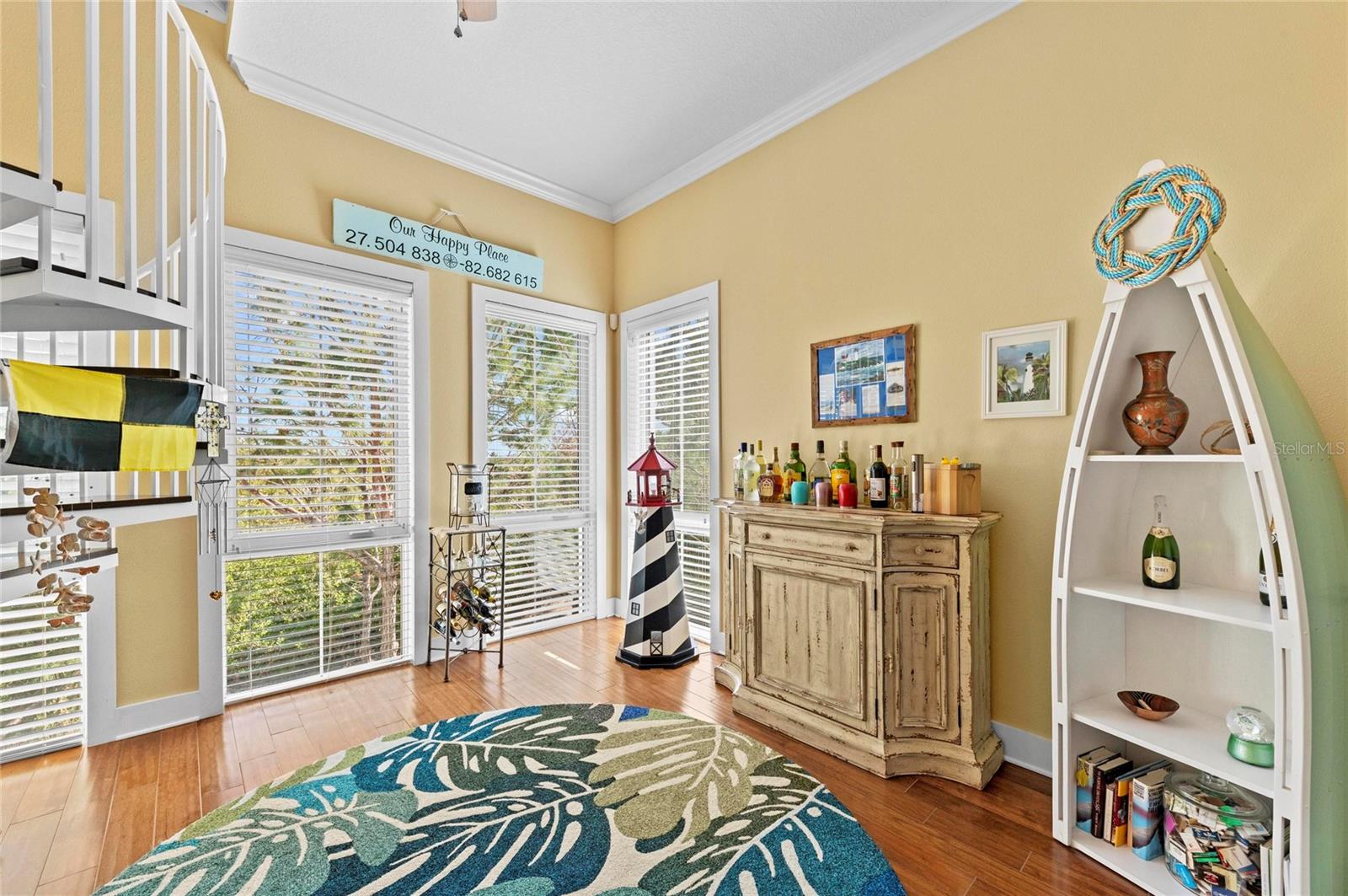 267 SAPPHIRE LAKE DR #202