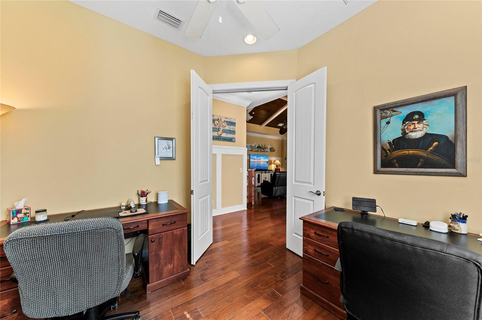 267 SAPPHIRE LAKE DR #202