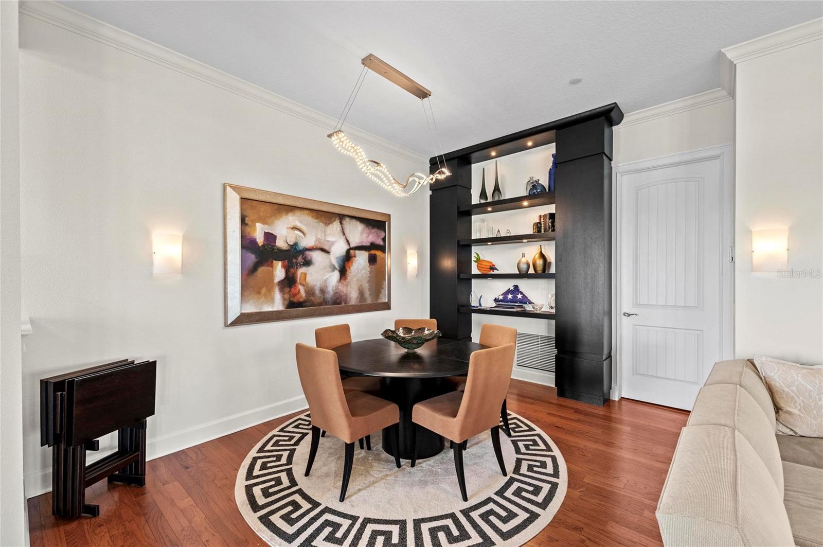 226 SAPPHIRE LAKE DR #101