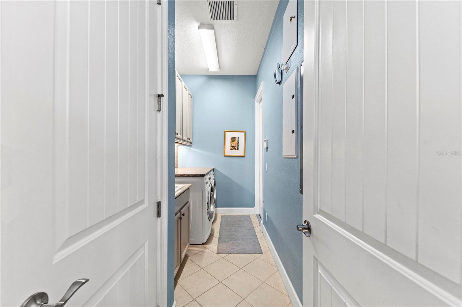 226 SAPPHIRE LAKE DR #101