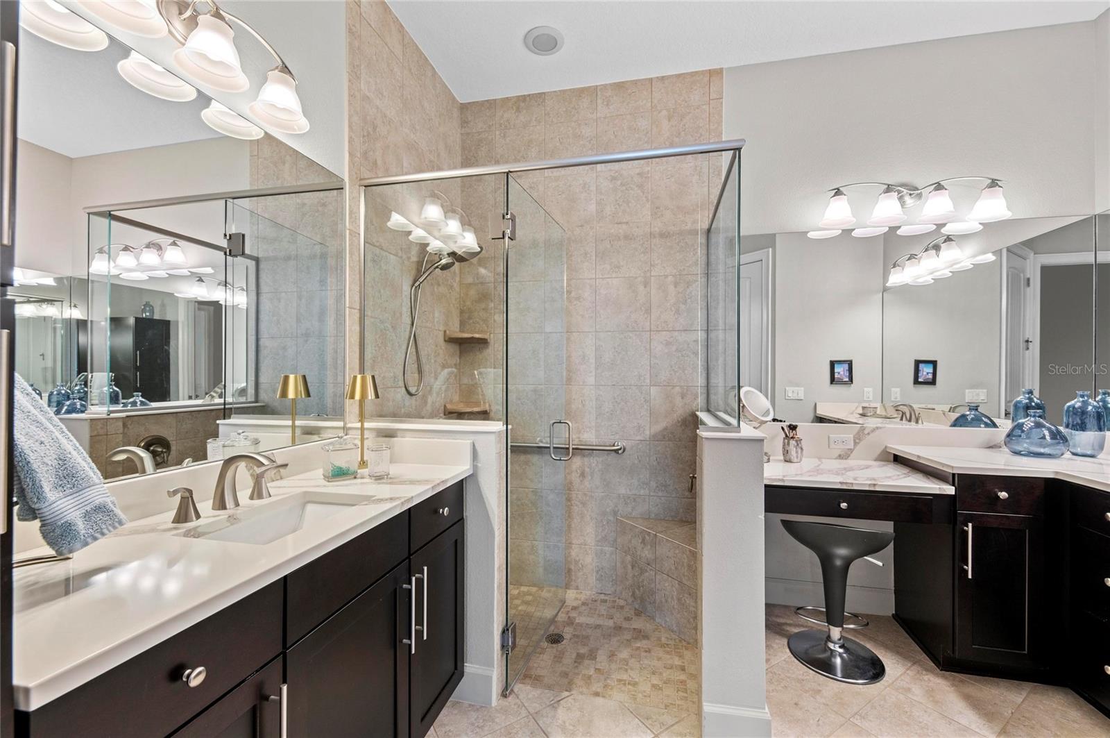 226 SAPPHIRE LAKE DR #101