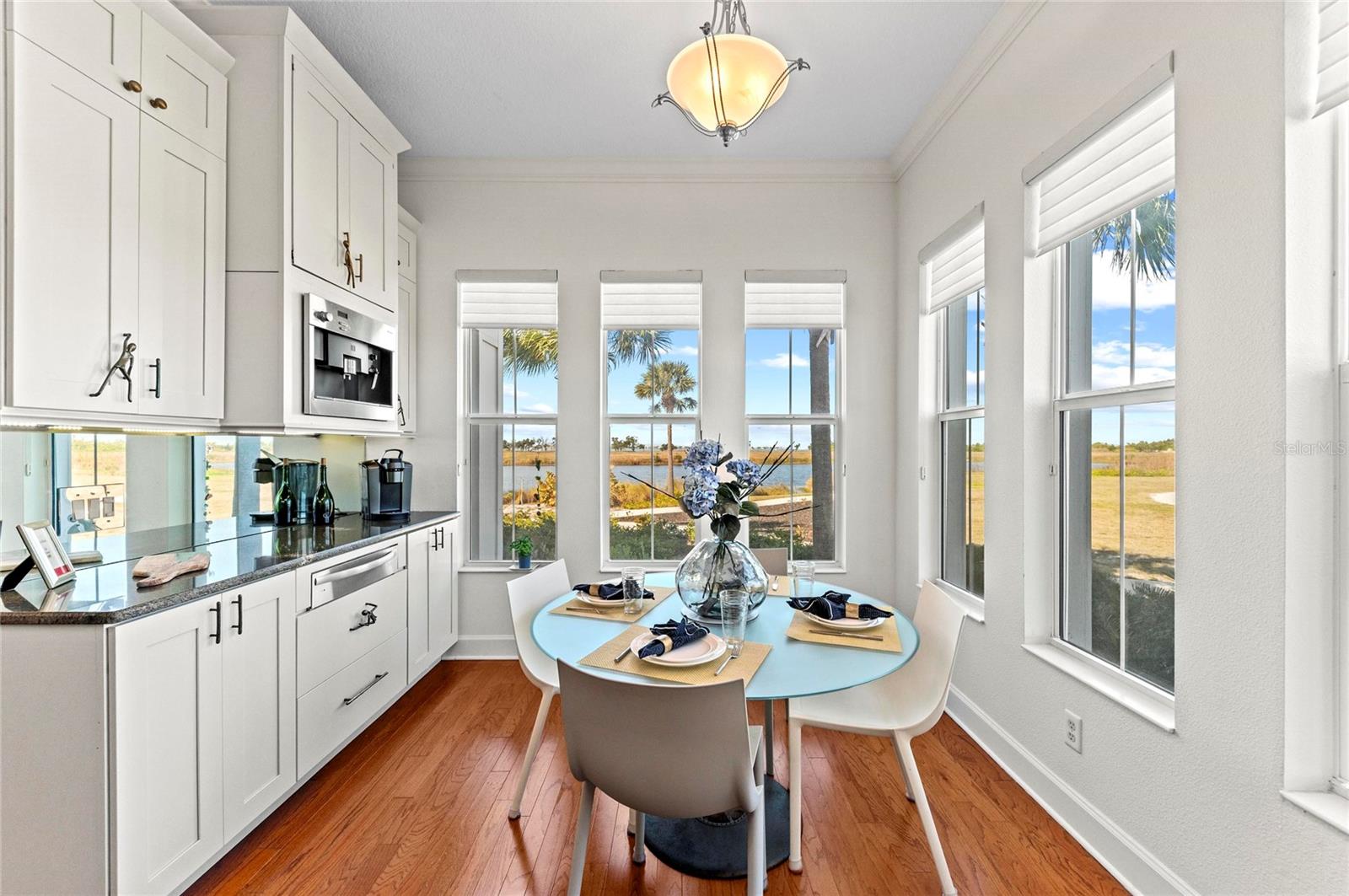 226 SAPPHIRE LAKE DR #101