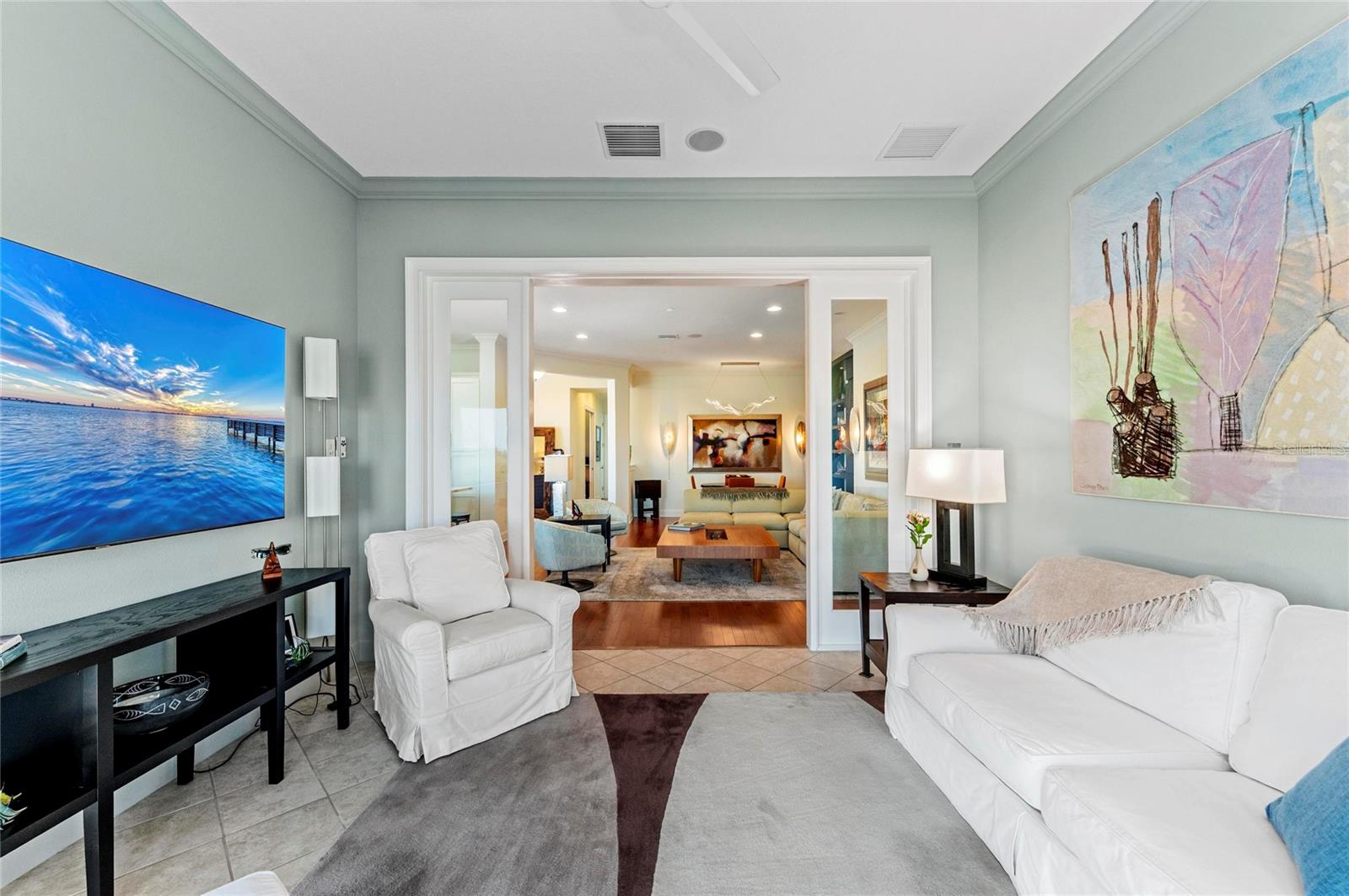 226 SAPPHIRE LAKE DR #101