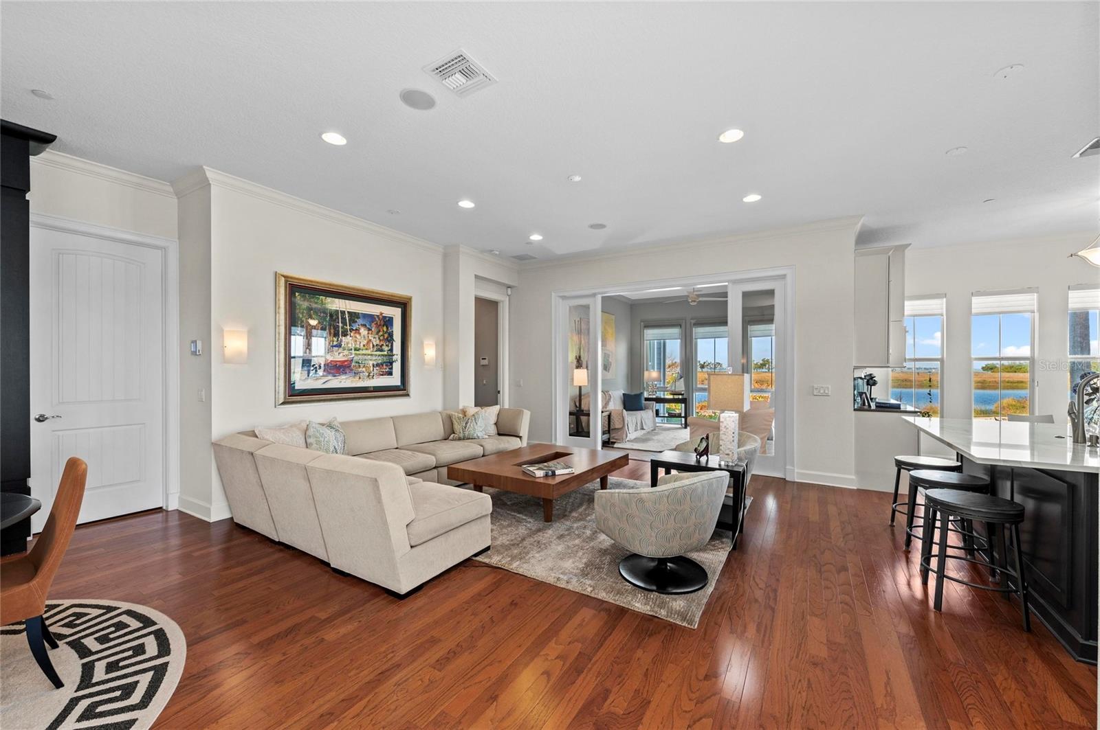 226 SAPPHIRE LAKE DR #101