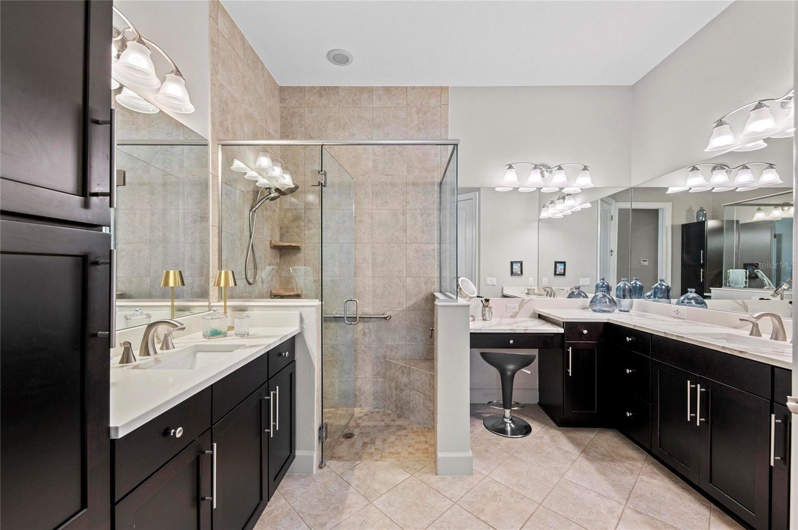 226 SAPPHIRE LAKE DR #101