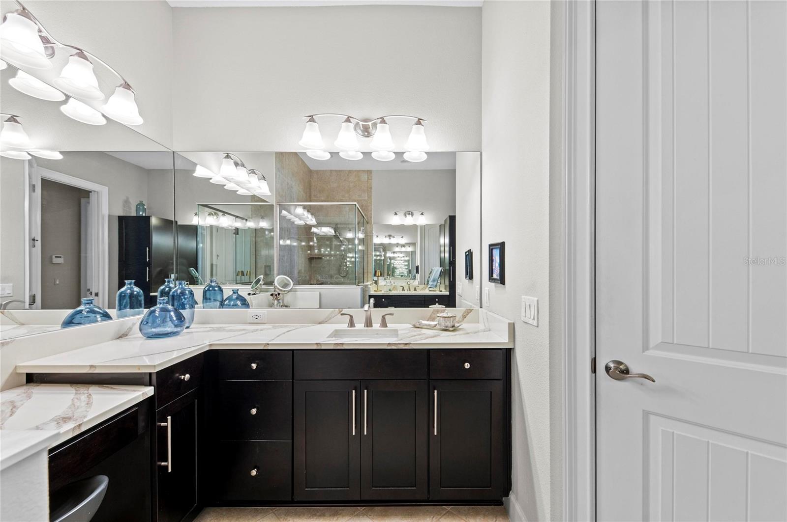 226 SAPPHIRE LAKE DR #101