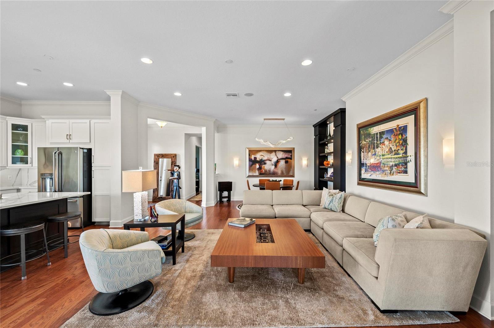 226 SAPPHIRE LAKE DR #101