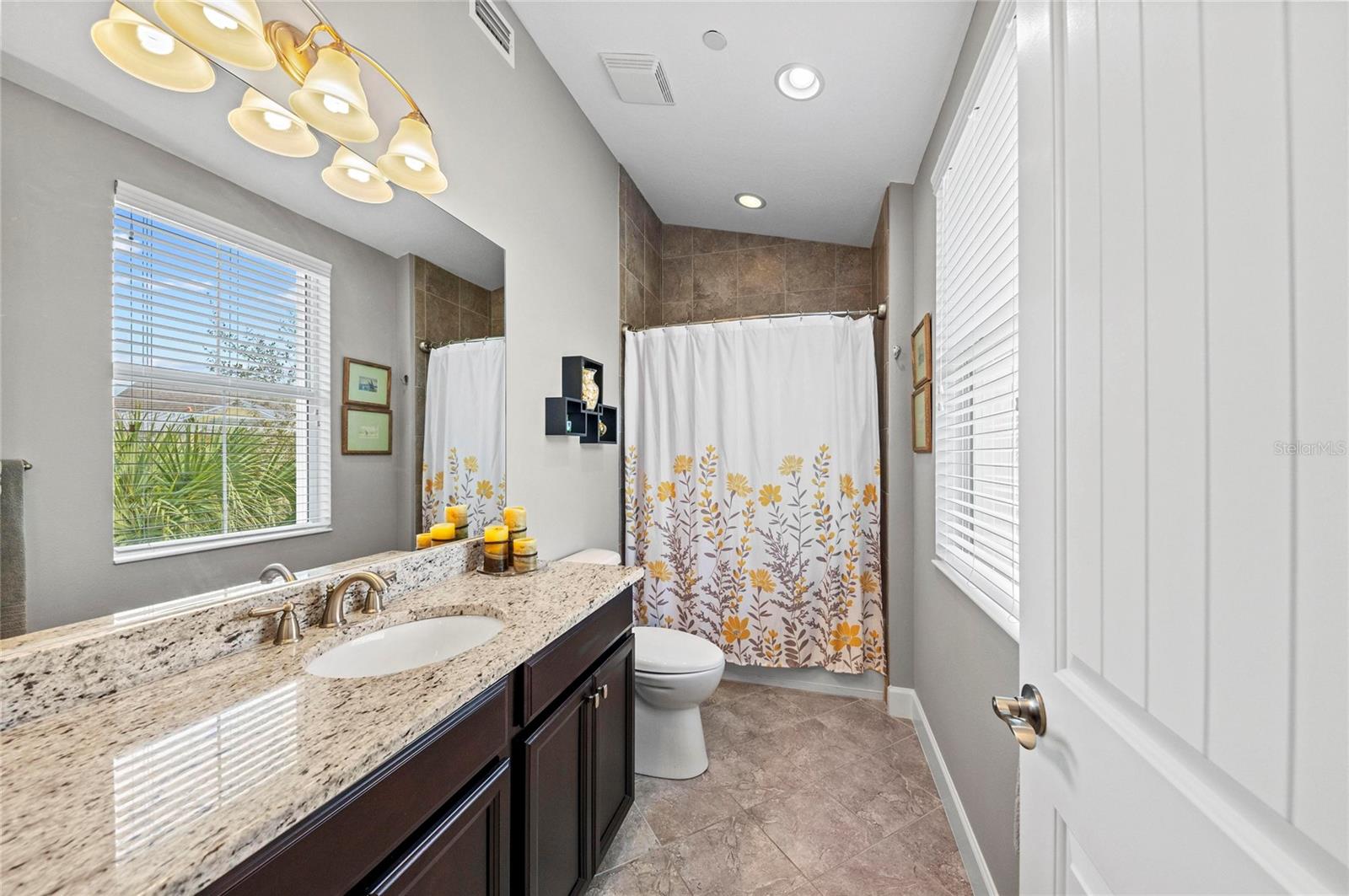 289 SAPPHIRE LAKE DR #201