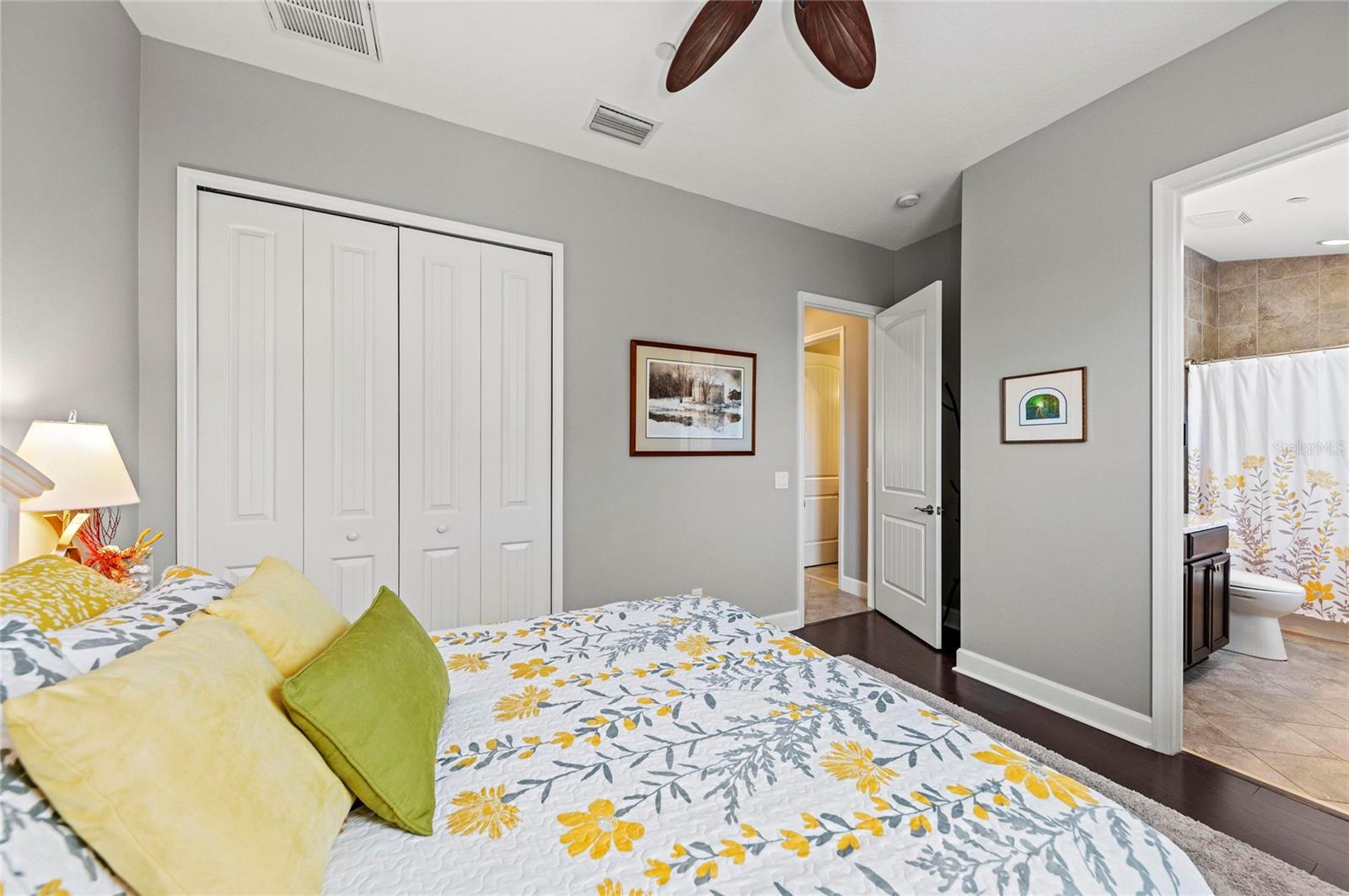 289 SAPPHIRE LAKE DR #201