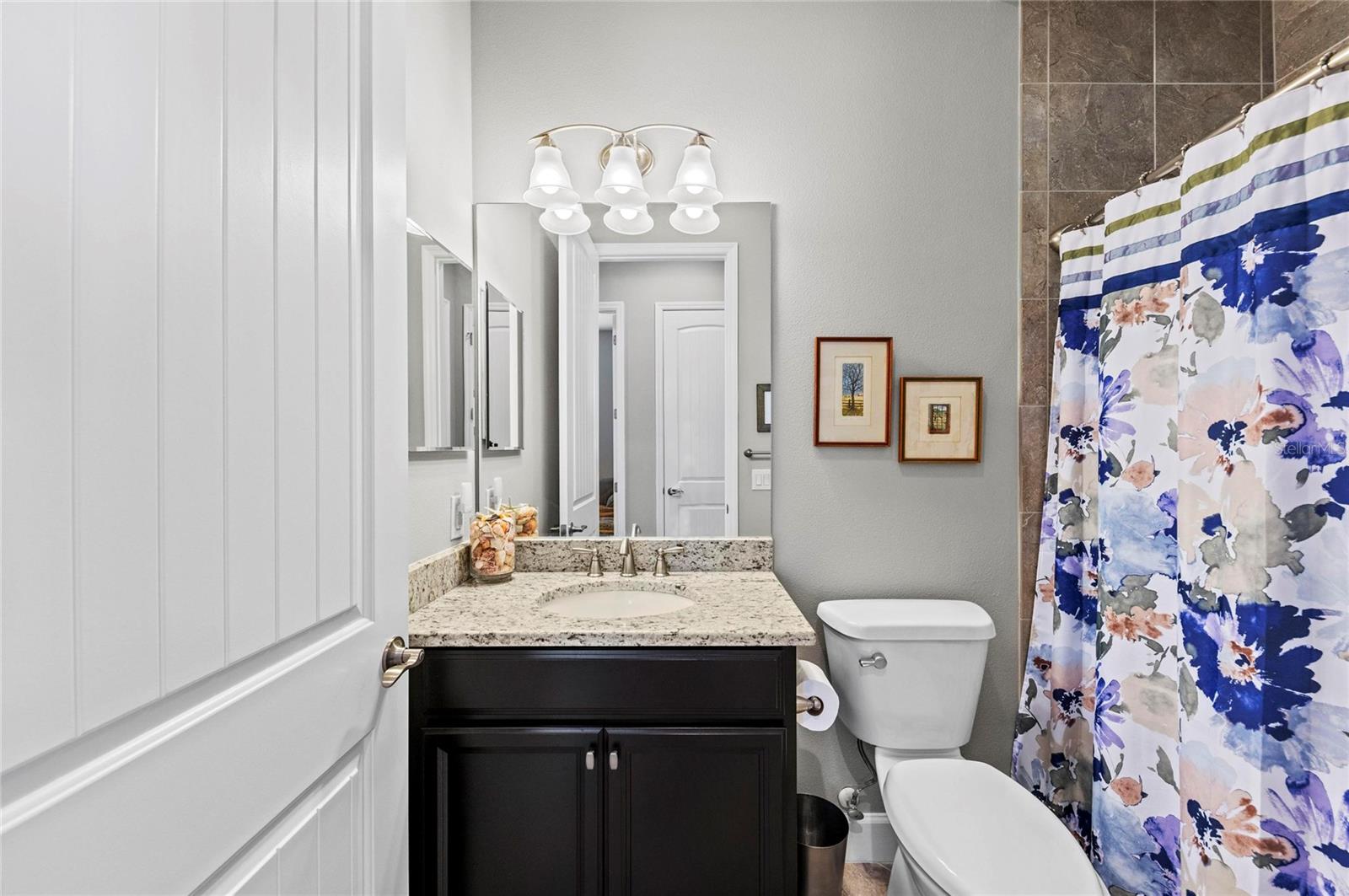 289 SAPPHIRE LAKE DR #201