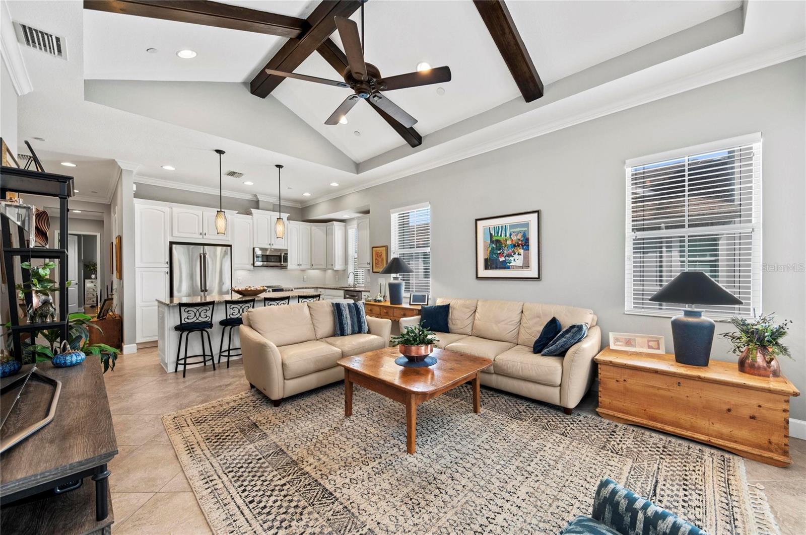 289 SAPPHIRE LAKE DR #201