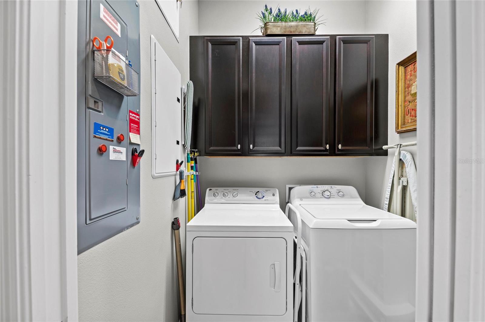 289 SAPPHIRE LAKE DR #201