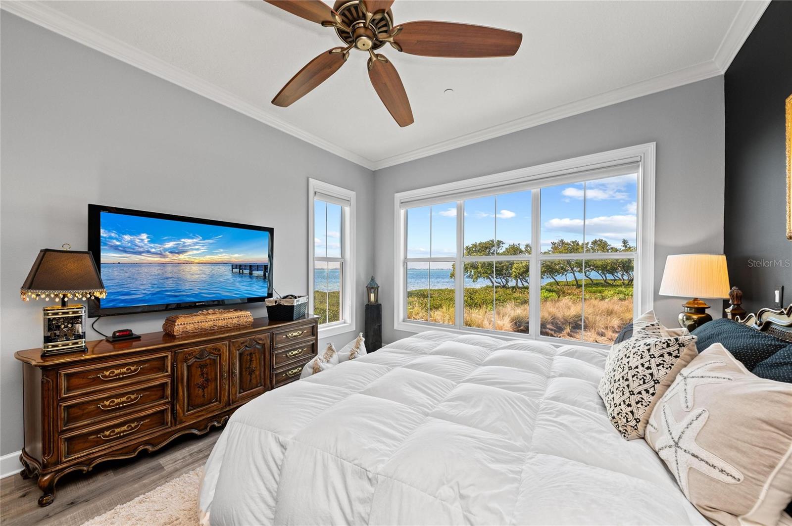 268 SAINT LUCIA DR #101