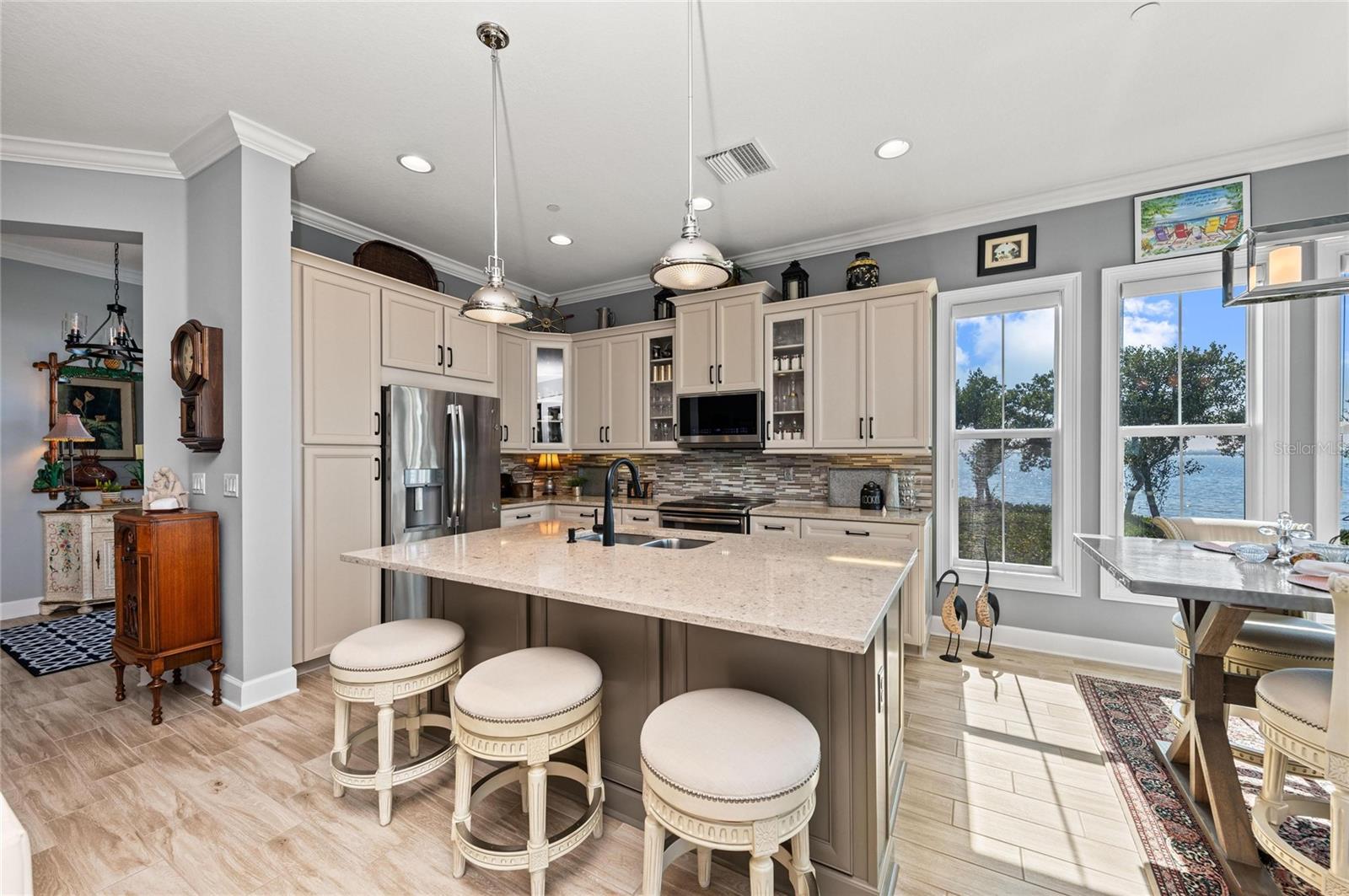 268 SAINT LUCIA DR #101