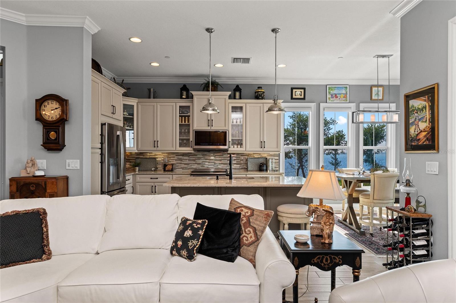 268 SAINT LUCIA DR #101