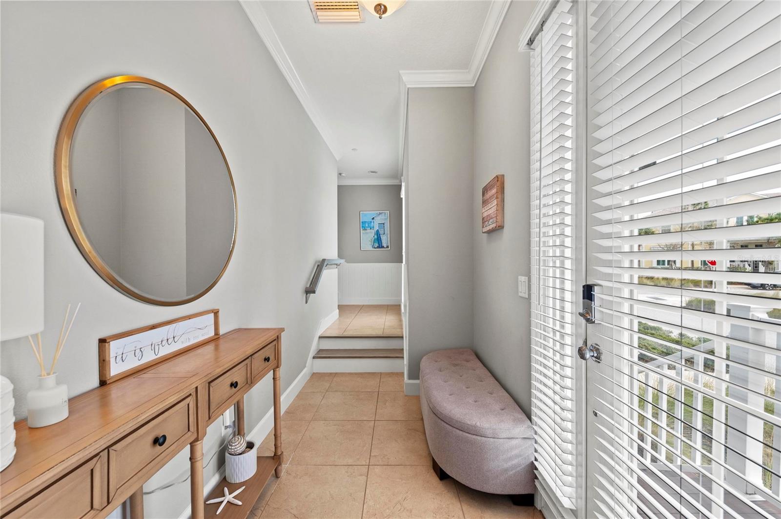 226 SAPPHIRE LAKE DR #201