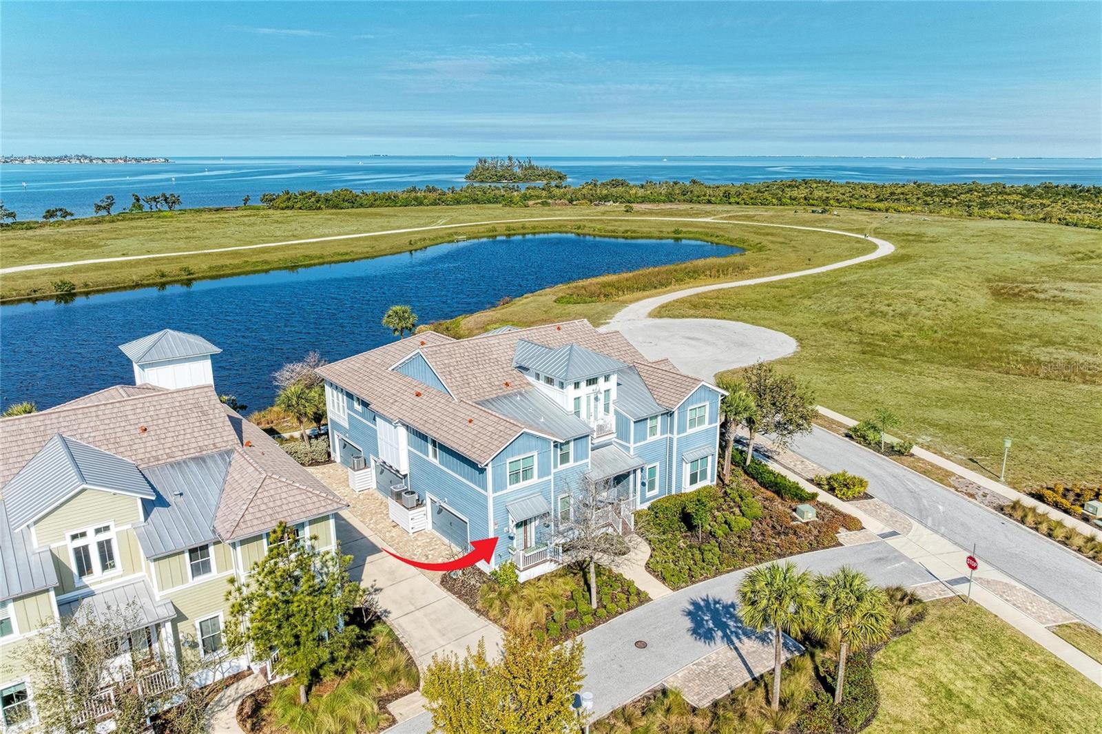 226 SAPPHIRE LAKE DR #201