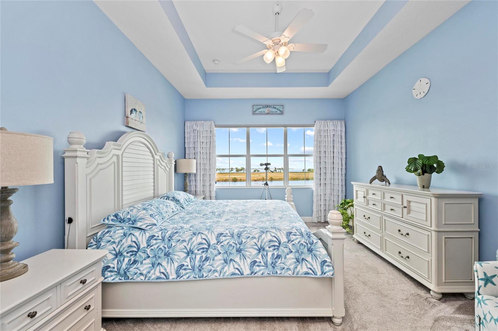 226 SAPPHIRE LAKE DR #201