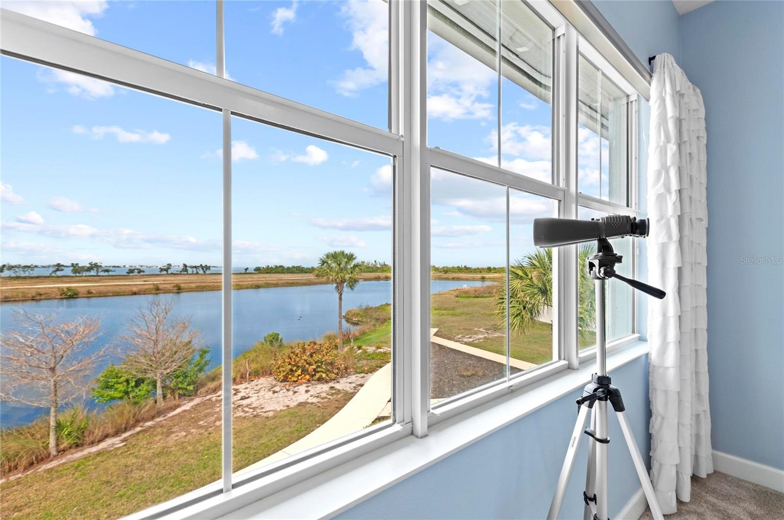 226 SAPPHIRE LAKE DR #201