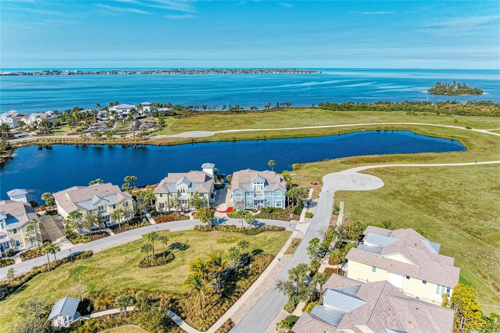 226 SAPPHIRE LAKE DR #201