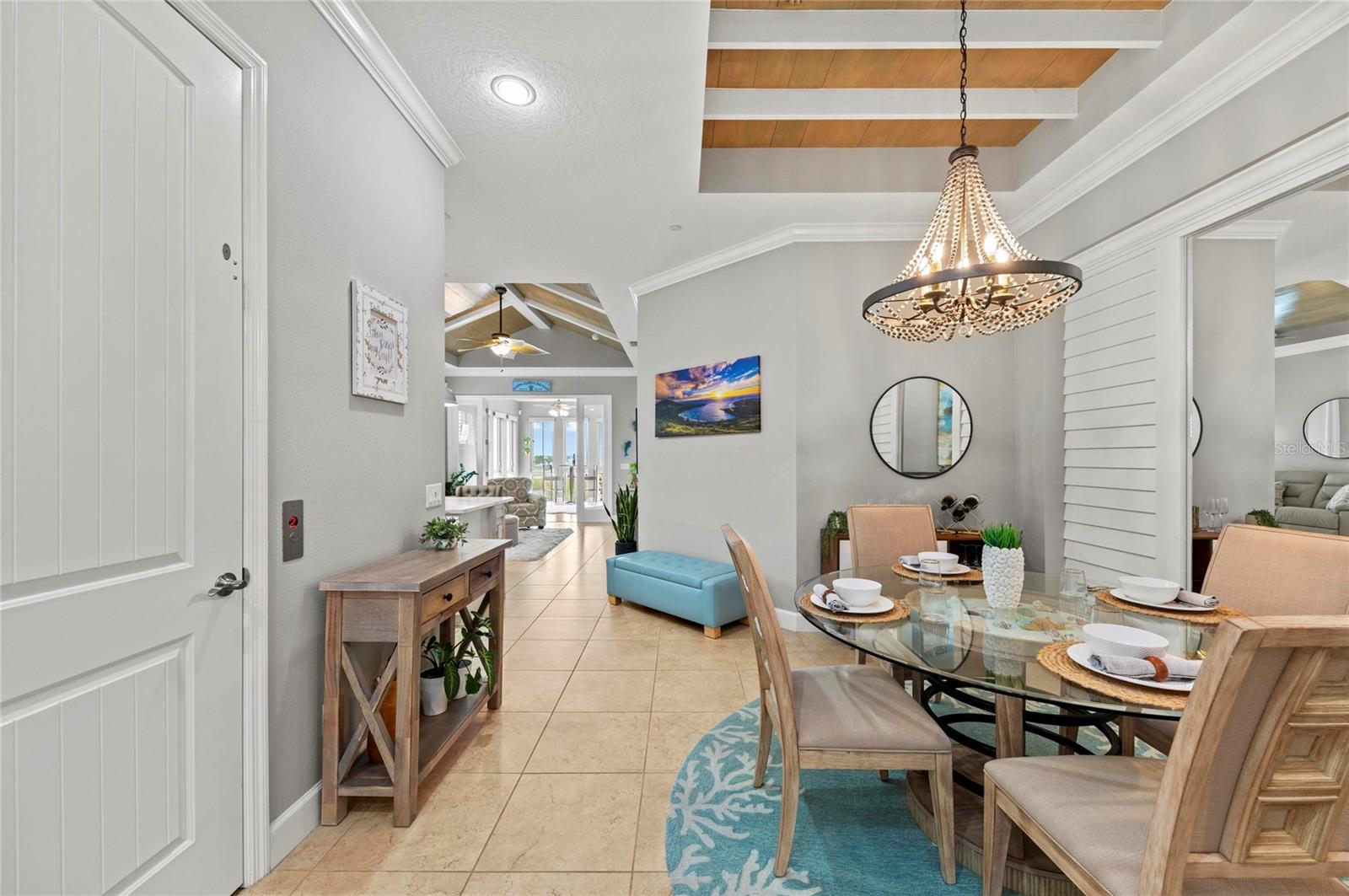 226 SAPPHIRE LAKE DR #201