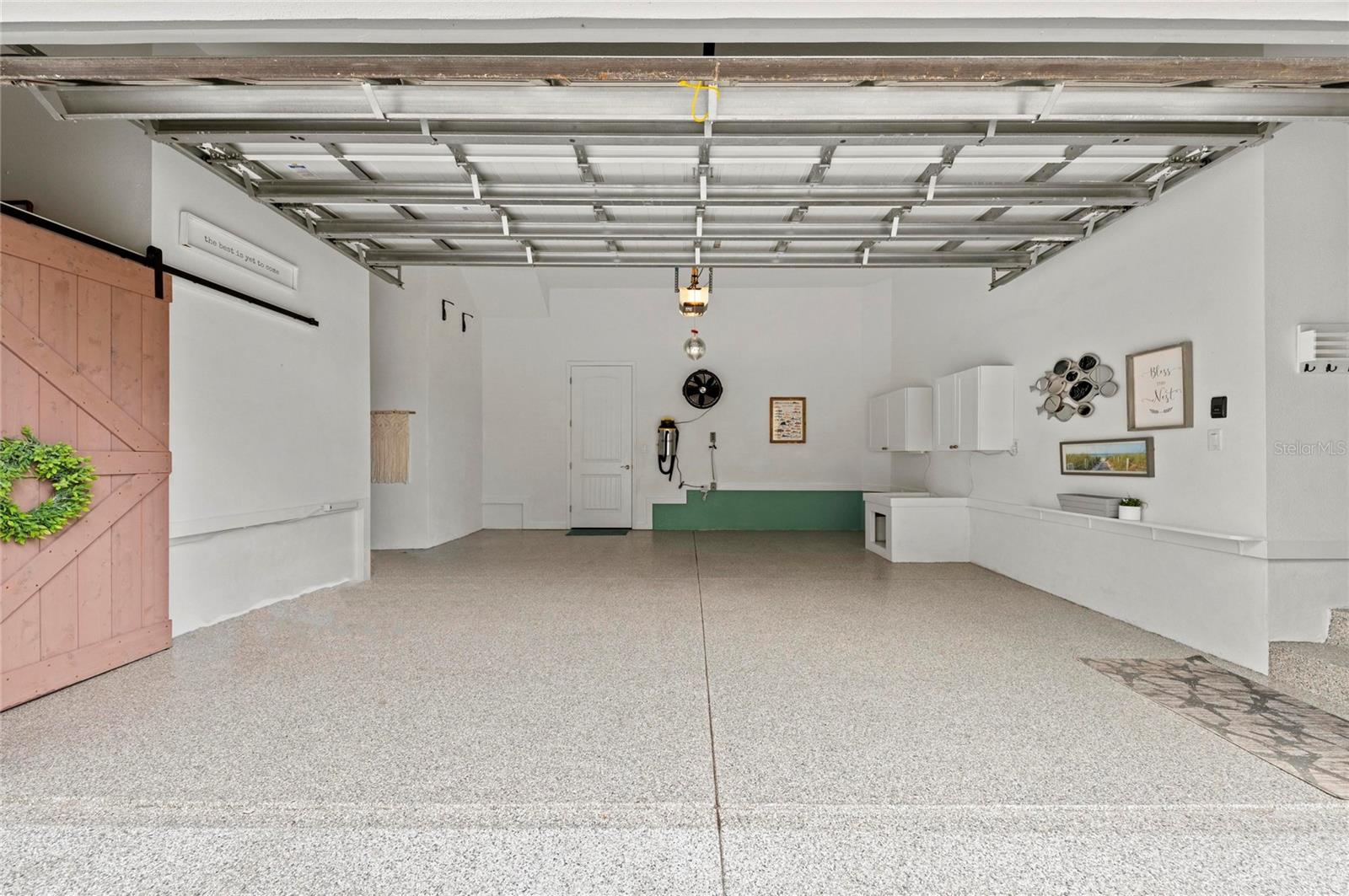 226 SAPPHIRE LAKE DR #201