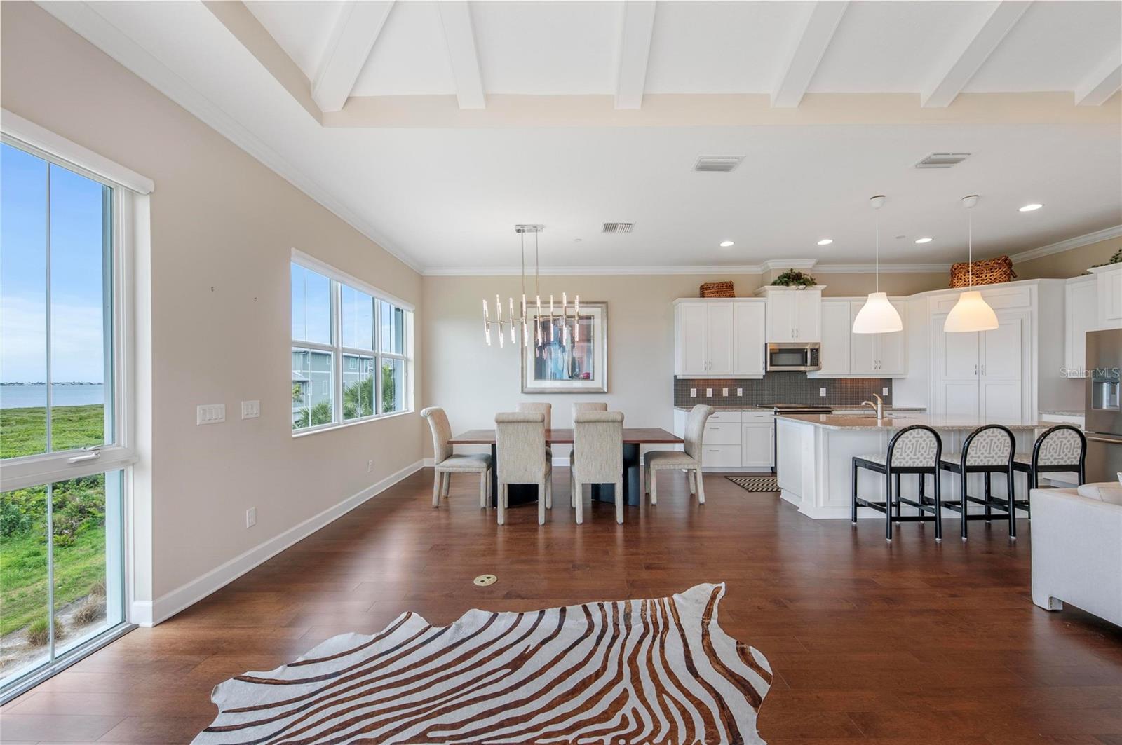 342 CASTAWAY CAY DR #201