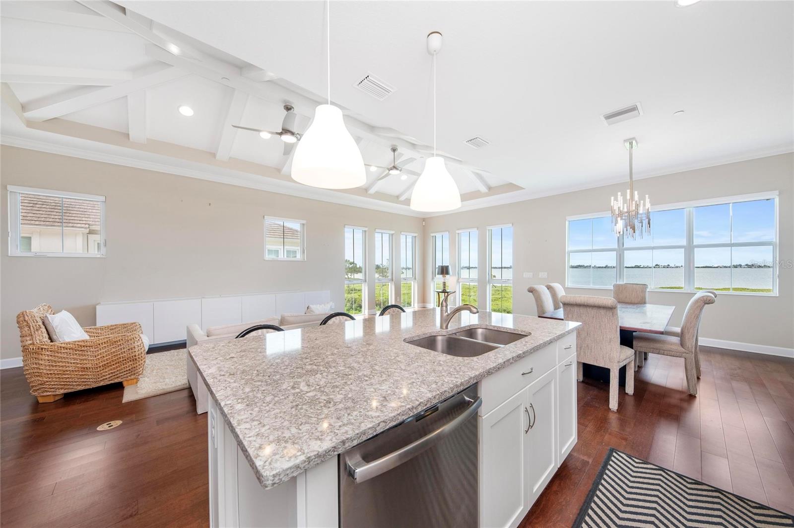 342 CASTAWAY CAY DR #201