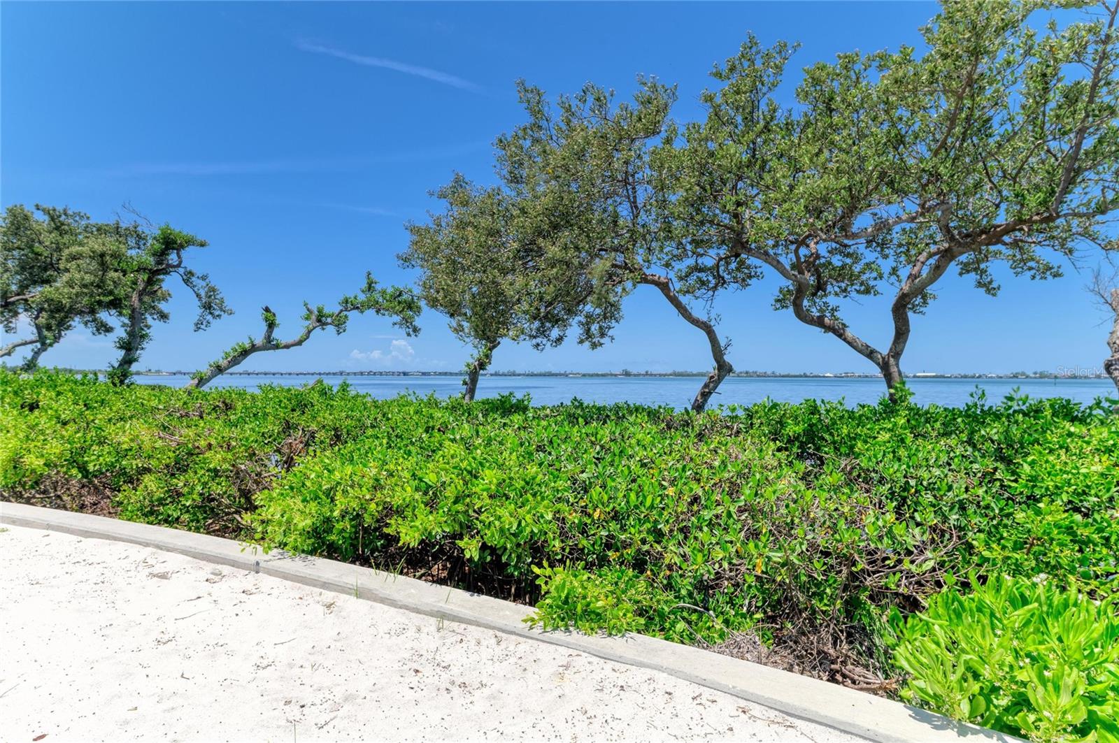 342 CASTAWAY CAY DR #201