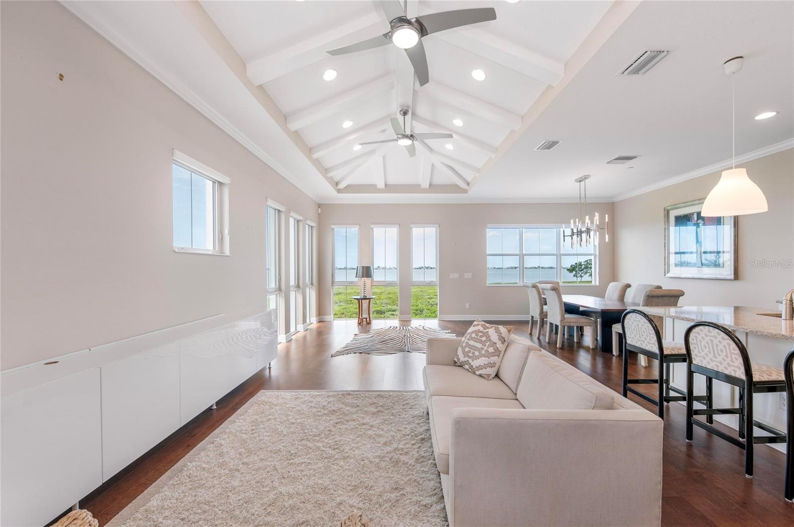 342 CASTAWAY CAY DR #201