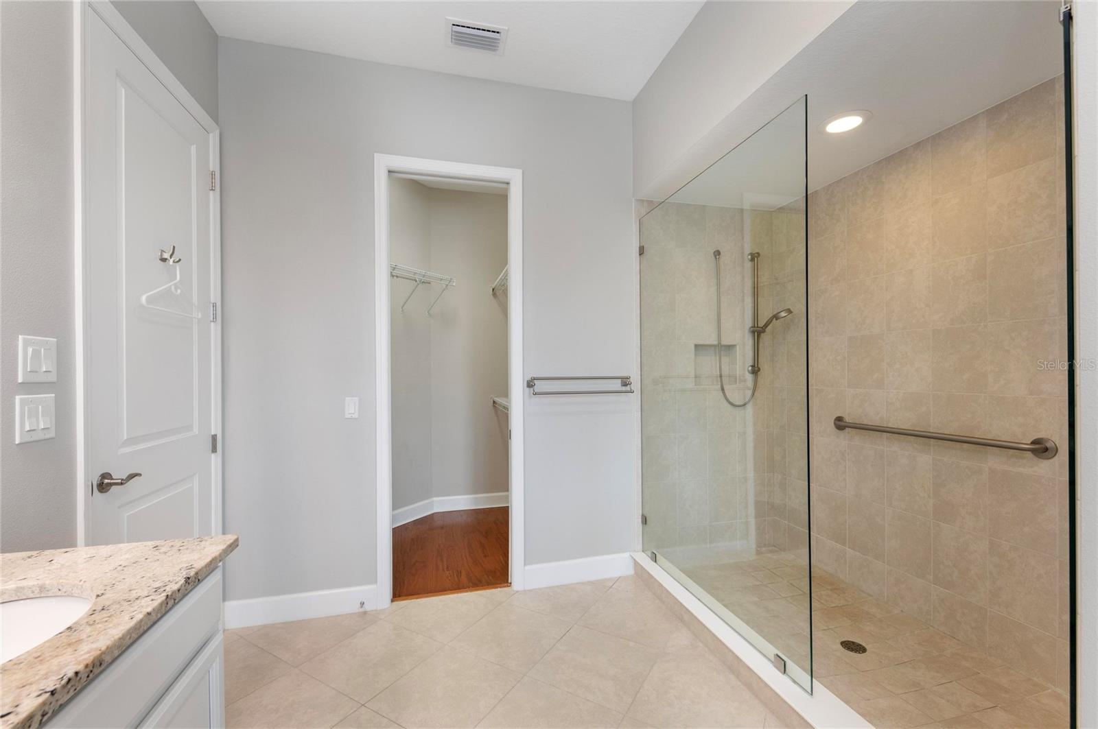 342 CASTAWAY CAY DR #201