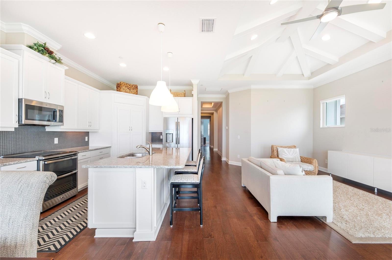 342 CASTAWAY CAY DR #201