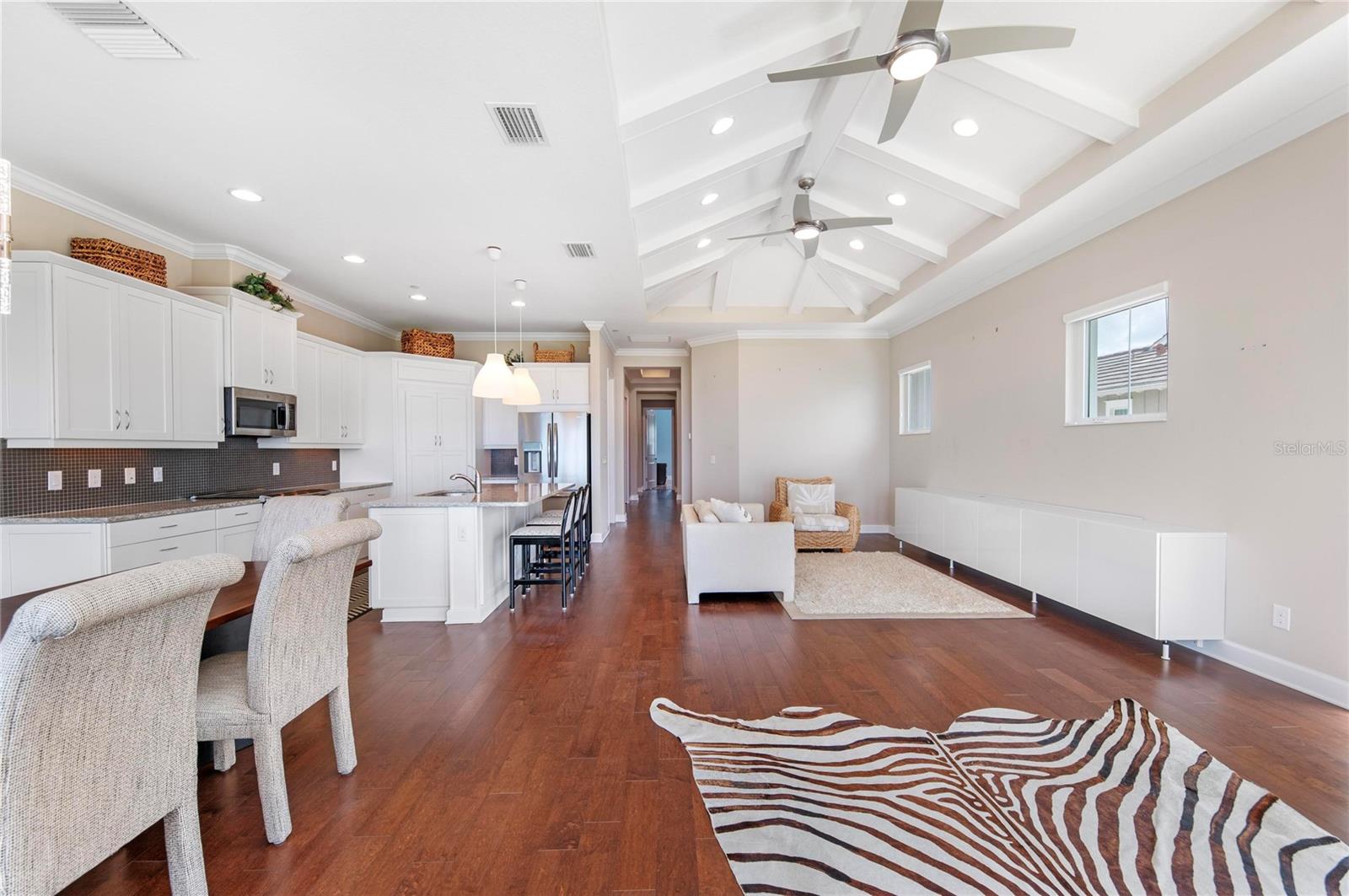 342 CASTAWAY CAY DR #201
