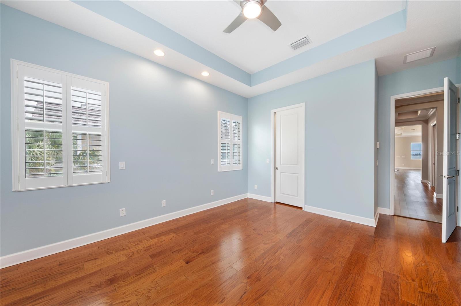 342 CASTAWAY CAY DR #201