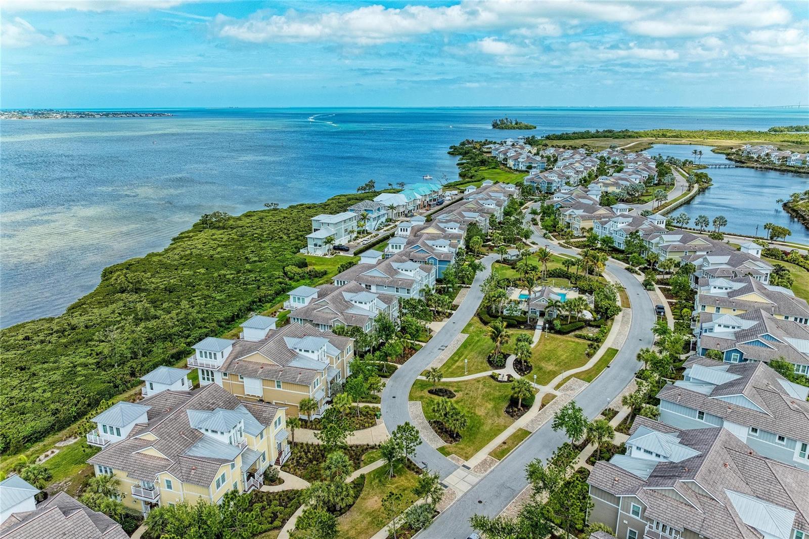 342 CASTAWAY CAY DR #201