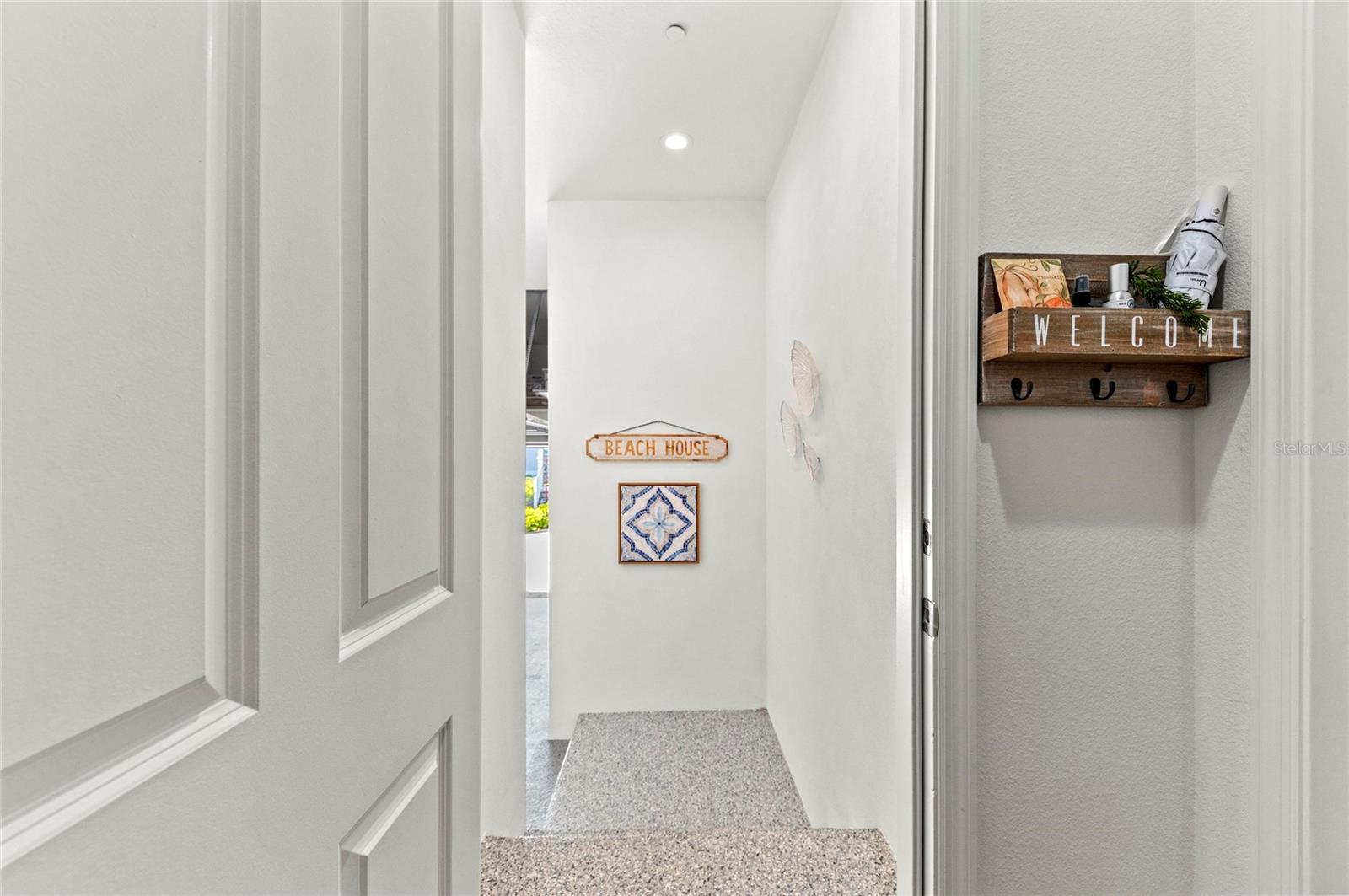 271 SAINT LUCIA DR #202