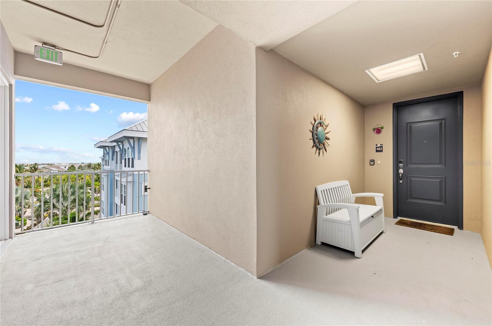 395 ARUBA CIR #402