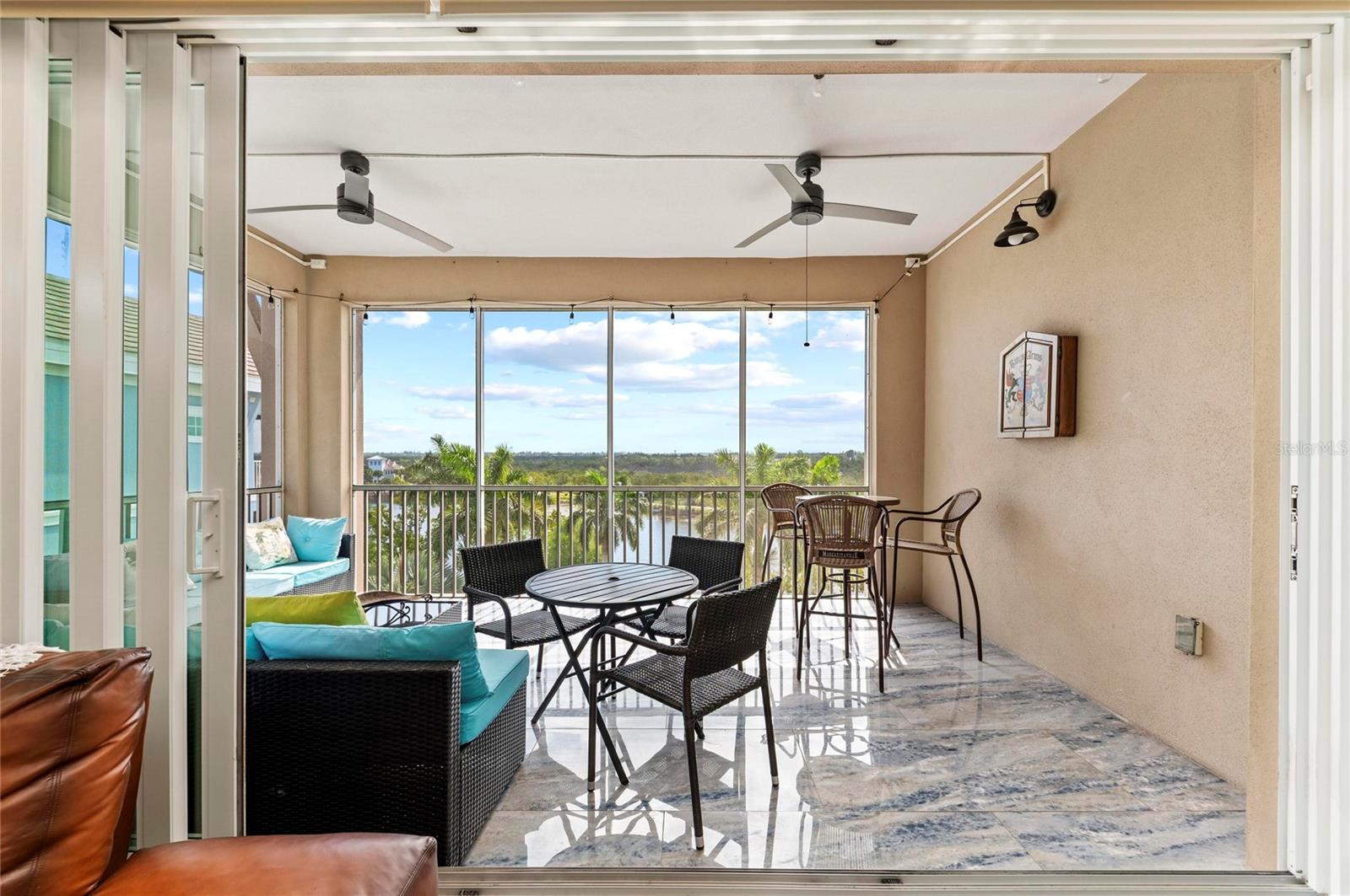 395 ARUBA CIR #402