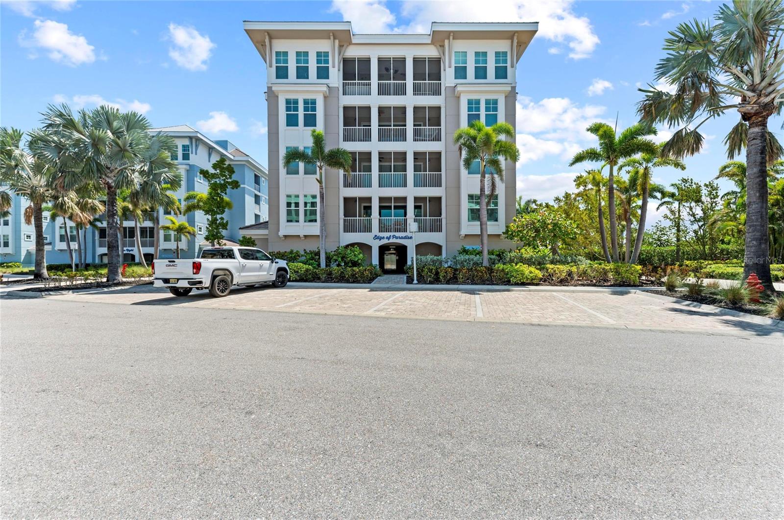 395 ARUBA CIR #402