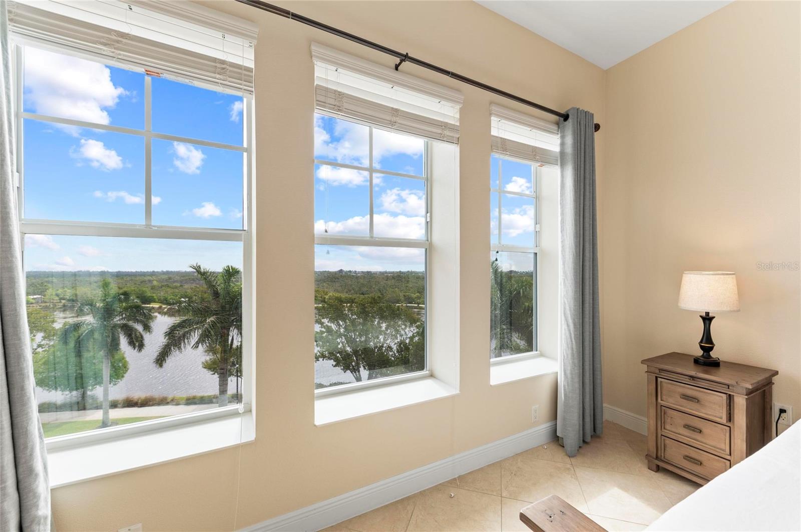 395 ARUBA CIR #402