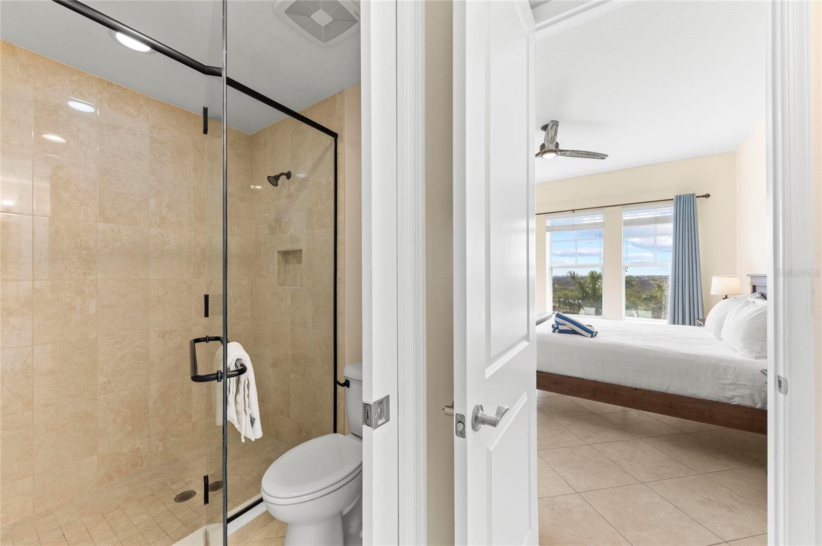 395 ARUBA CIR #402
